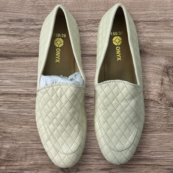 Onyx Quilted Leather Loafers Cream Size US 8.5 / EU 39 NWOT Slip-On Elegance - Picture 2 of 11